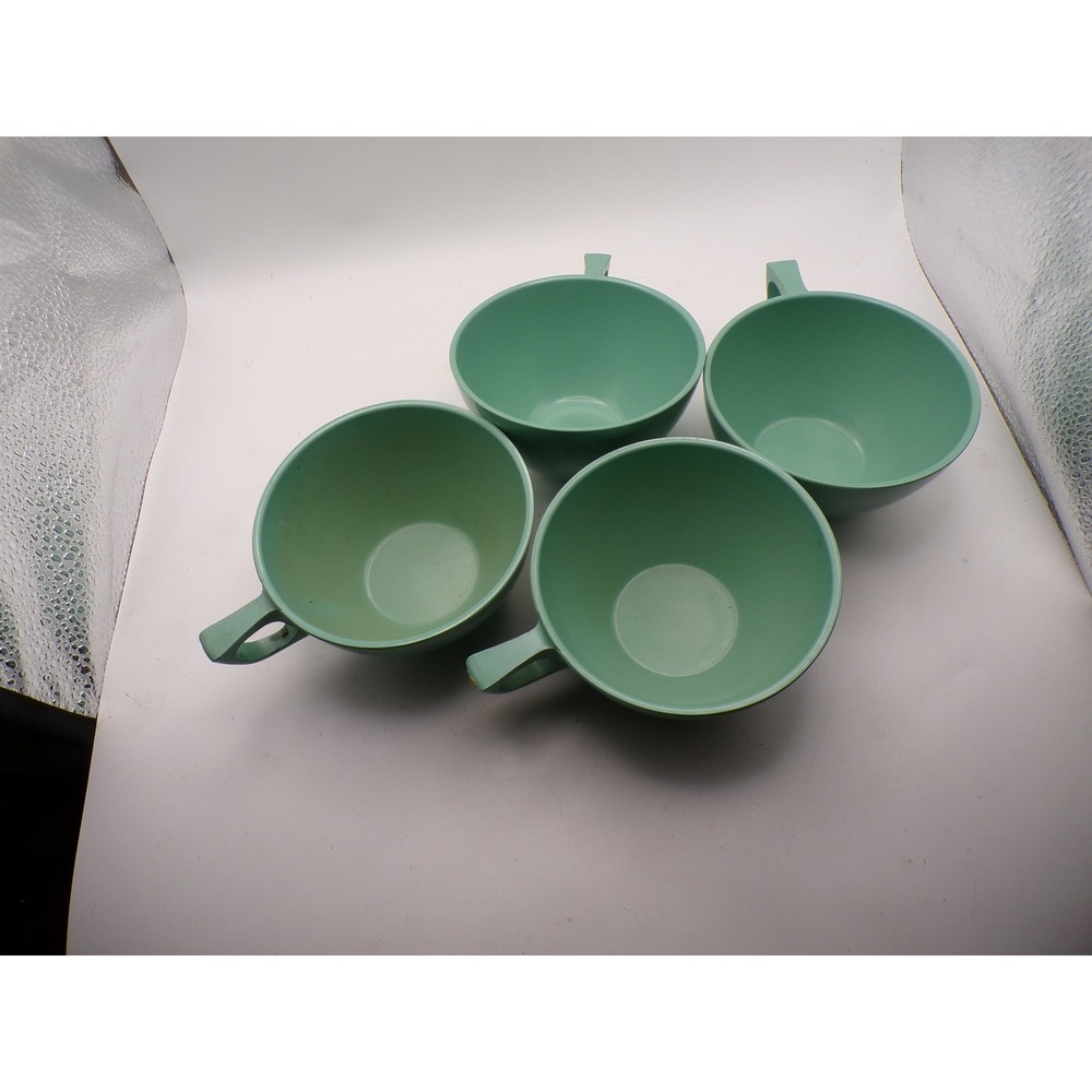 Set of 4 Melmac‎ Dinnerware Cups 6A Chicago Ill Mid Century Mint Green